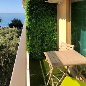 https://studio-nice-centre.fr-provencehotel.com